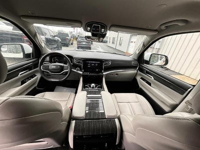 2022 Jeep Wagoneer Series III 4x4