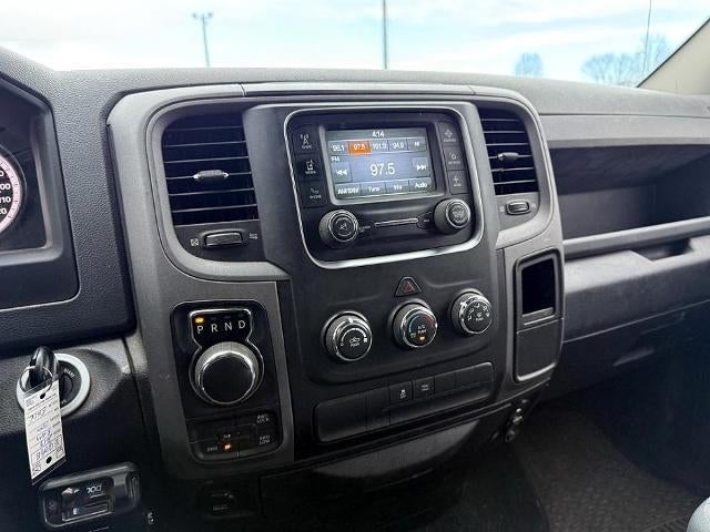 2018 RAM 1500 Express 4x4 Quad Cab 6'4" Box