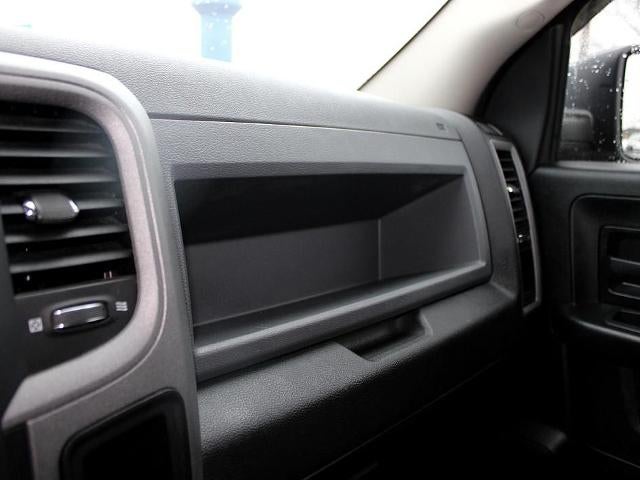 2018 RAM 1500 Express 4x4 Quad Cab 6'4" Box