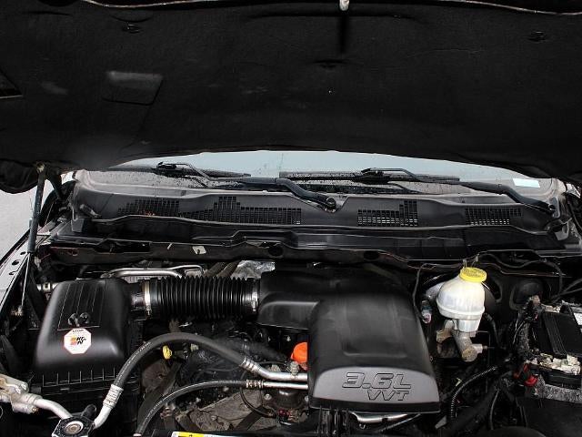 2018 RAM 1500 Express 4x4 Quad Cab 6'4" Box