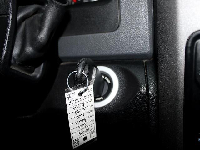 2014 RAM 1500 4WD Quad Cab 6.4 Ft Box Express