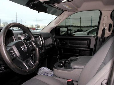 2014 RAM 1500 4WD Quad Cab 6.4 Ft Box Express