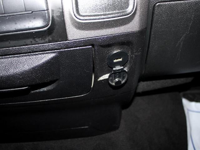 2014 RAM 1500 4WD Quad Cab 6.4 Ft Box Express