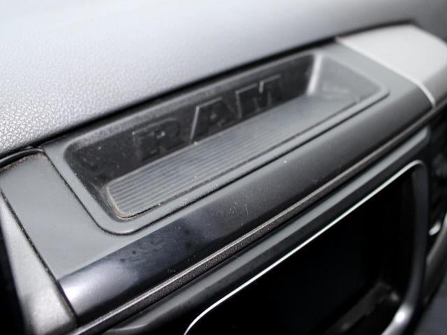 2014 RAM 1500 4WD Quad Cab 6.4 Ft Box Express