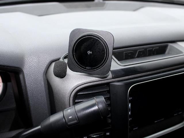 2014 RAM 1500 4WD Quad Cab 6.4 Ft Box Express