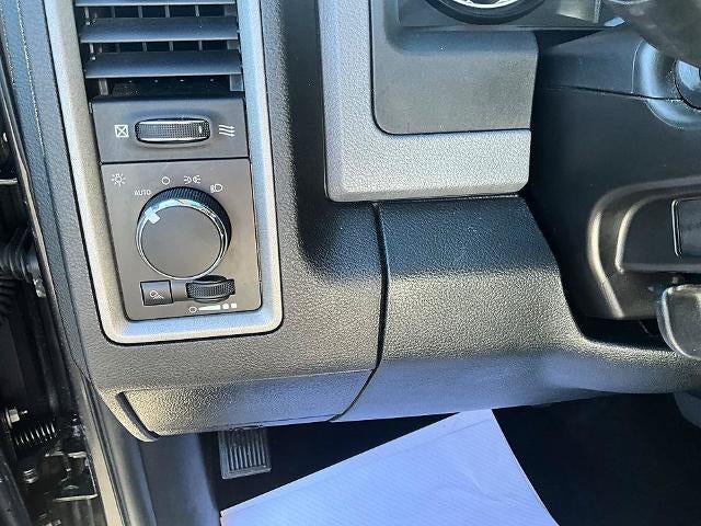 2015 RAM 1500 4WD Crew Cab 5.7 Ft Box Tradesman