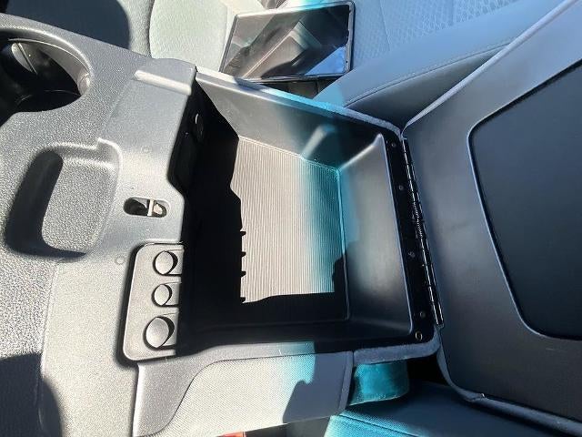 2015 RAM 1500 4WD Crew Cab 5.7 Ft Box Tradesman