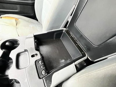2017 RAM 1500 Express 4x4 Crew Cab 5'7" Box