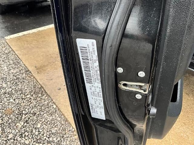 2017 RAM 1500 Express 4x4 Crew Cab 5'7" Box