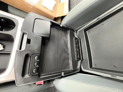 2016 RAM 1500 4WD Crew Cab 5.7 Ft Box Big Horn