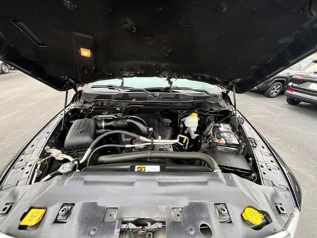 2016 RAM 1500 4WD Crew Cab 5.7 Ft Box Big Horn