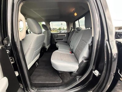 2016 RAM 1500 4WD Crew Cab 5.7 Ft Box Big Horn