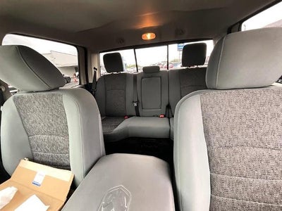 2016 RAM 1500 4WD Crew Cab 5.7 Ft Box Big Horn