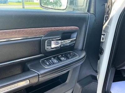 2018 RAM 1500 Laramie 4x4 Crew Cab 5'7" Box