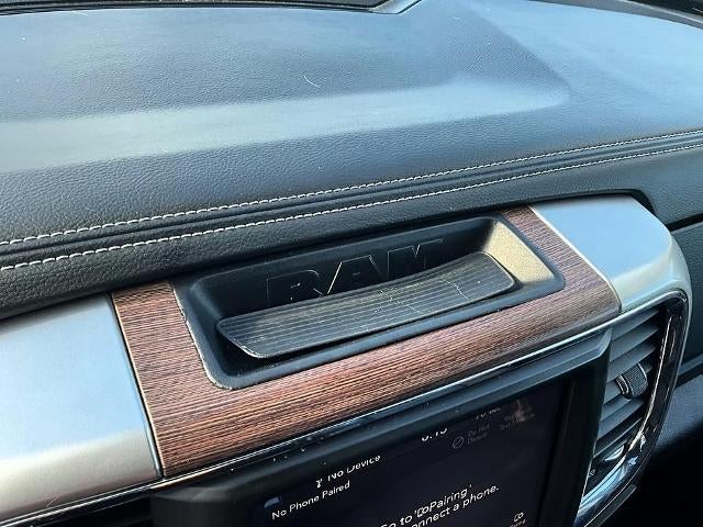 2018 RAM 1500 Laramie 4x4 Crew Cab 5'7" Box