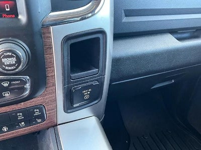 2018 RAM 1500 Laramie 4x4 Crew Cab 5'7" Box