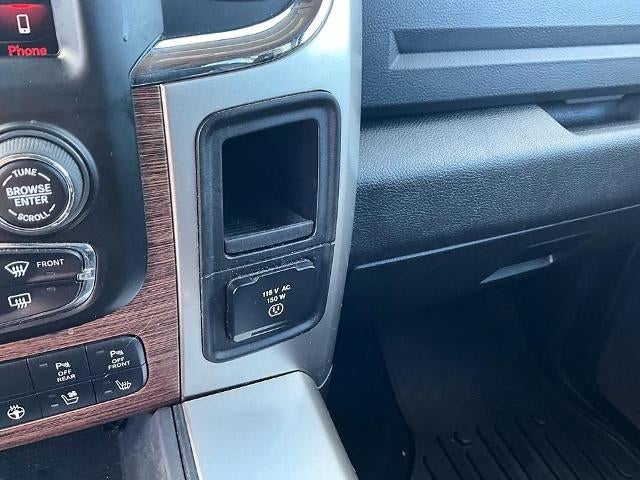 2018 RAM 1500 Laramie 4x4 Crew Cab 5'7" Box