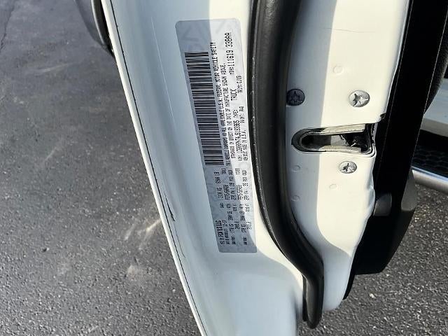 2018 RAM 1500 Laramie 4x4 Crew Cab 5'7" Box