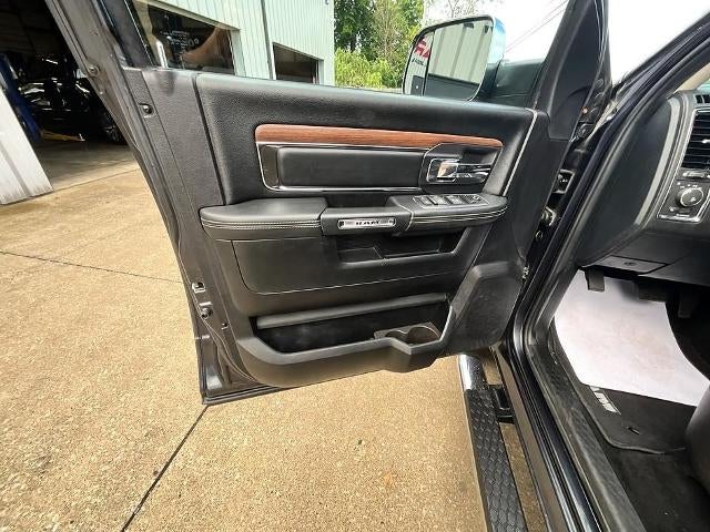 2016 RAM 1500 4WD Crew Cab 5.7 Ft Box Laramie