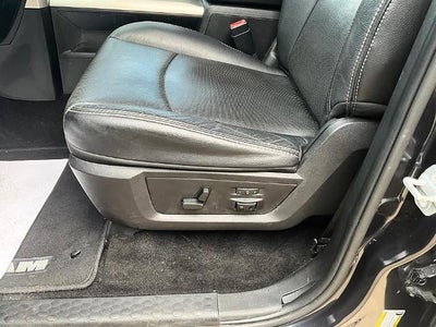 2016 RAM 1500 4WD Crew Cab 5.7 Ft Box Laramie