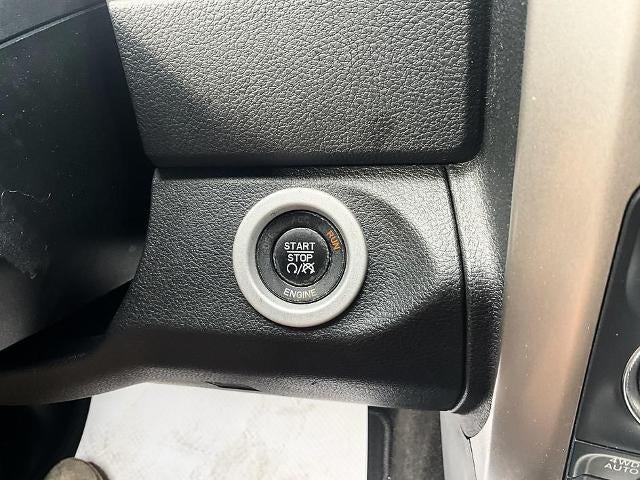 2016 RAM 1500 4WD Crew Cab 5.7 Ft Box Laramie