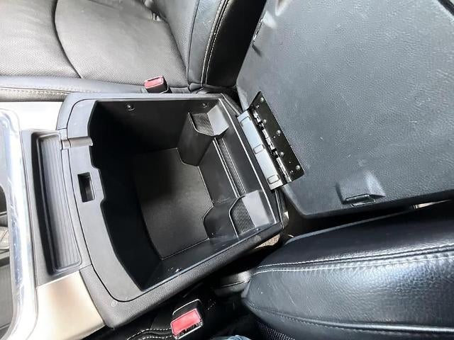 2016 RAM 1500 4WD Crew Cab 5.7 Ft Box Laramie