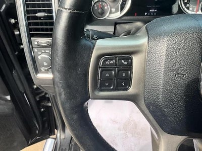 2016 RAM 1500 4WD Crew Cab 5.7 Ft Box Laramie