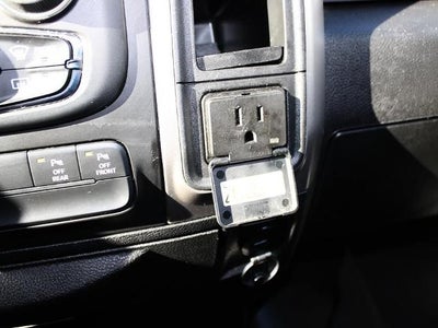 2019 RAM 1500 Classic Big Horn 4x4 Crew Cab 6'4" Box