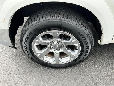 2017 RAM 1500 Laramie 4x4 Crew Cab 6'4" Box