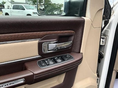 2017 RAM 1500 Laramie 4x4 Crew Cab 6'4" Box