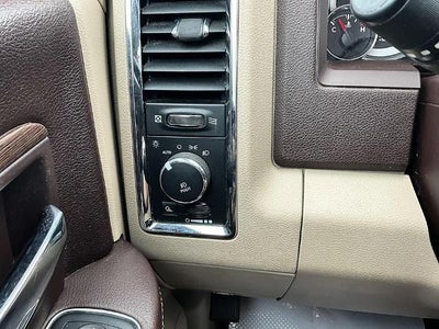 2017 RAM 1500 Laramie 4x4 Crew Cab 6'4" Box