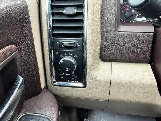 2017 RAM 1500 Laramie 4x4 Crew Cab 6'4" Box