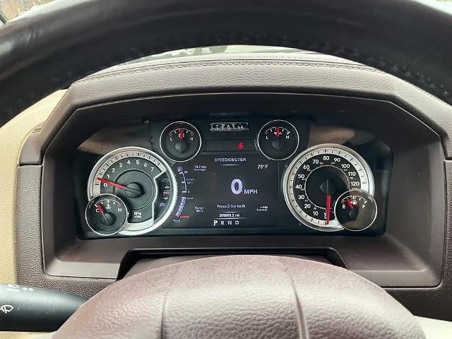 2017 RAM 1500 Laramie 4x4 Crew Cab 6'4" Box