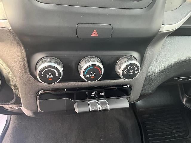 2022 RAM 1500 Big Horn 4x2 Quad Cab 6'4" Box