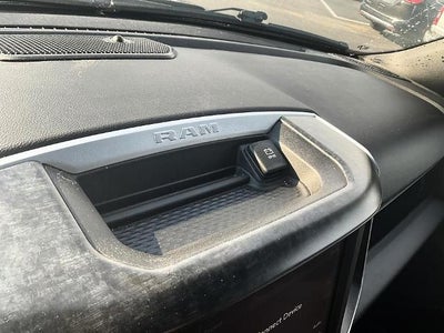 2021 RAM 1500 Big Horn 4x4 Quad Cab 6'4" Box