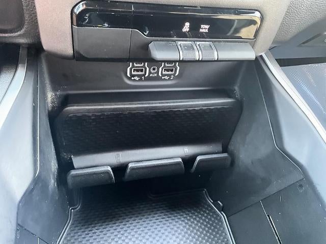 2021 RAM 1500 Big Horn 4x4 Quad Cab 6'4" Box