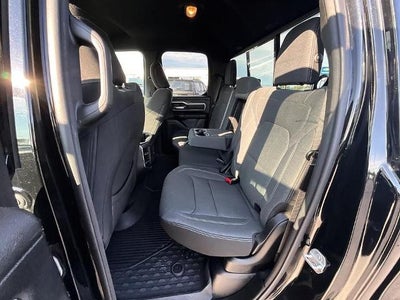 2021 RAM 1500 Big Horn 4x4 Quad Cab 6'4" Box