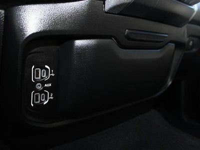 2025 RAM 1500 Tradesman 4x4 Quad Cab 6'4" Box