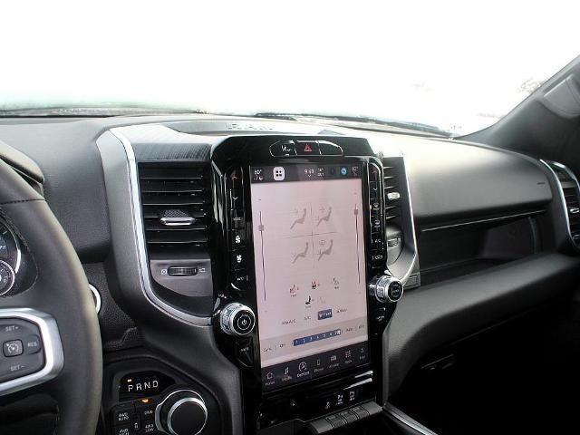 2025 RAM 1500 Big Horn 4x4 Crew Cab 5'7" Box