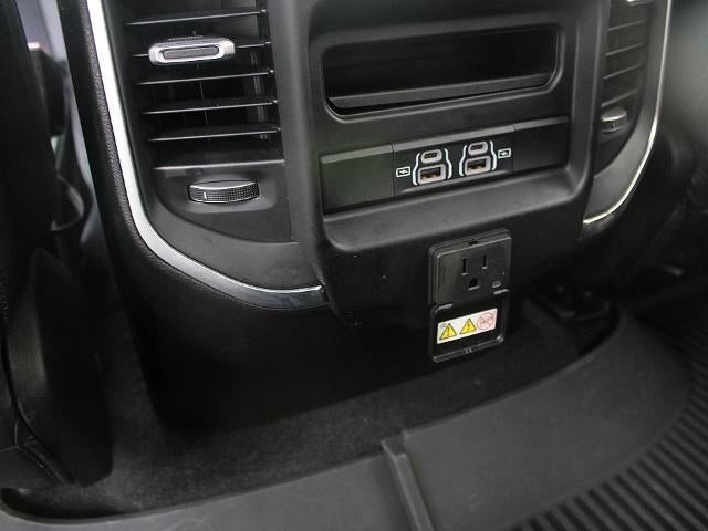 2025 RAM 1500 Big Horn 4x4 Crew Cab 5'7" Box