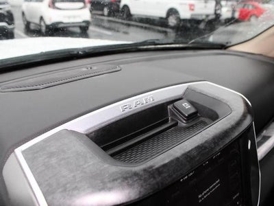 2020 RAM 1500 Big Horn 4x4 Crew Cab 5'7" Box