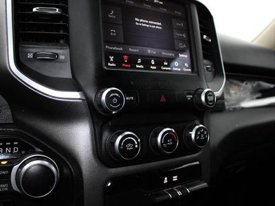 2020 RAM 1500 Big Horn 4x4 Crew Cab 5'7" Box