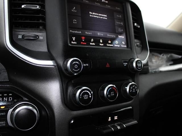 2020 RAM 1500 Big Horn 4x4 Crew Cab 5'7" Box