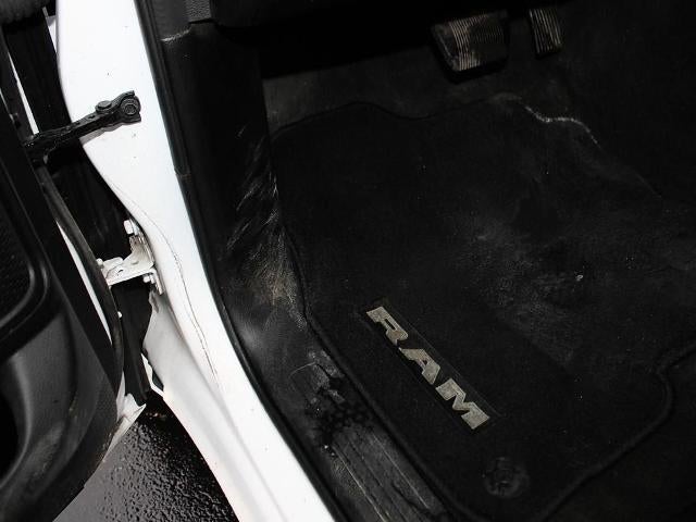 2020 RAM 1500 Big Horn 4x4 Crew Cab 5'7" Box