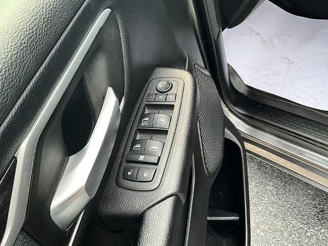 2022 RAM 1500 Big Horn 4x4 Crew Cab 5'7" Box