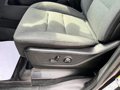 2022 RAM 1500 Big Horn 4x4 Crew Cab 5'7" Box