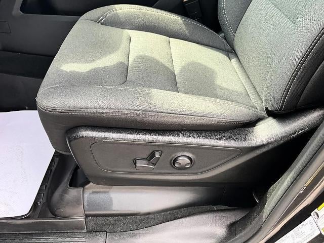 2022 RAM 1500 Big Horn 4x4 Crew Cab 5'7" Box