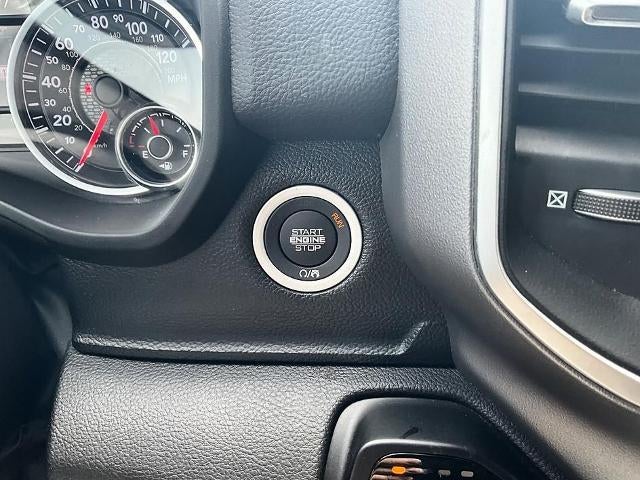 2022 RAM 1500 Big Horn 4x4 Crew Cab 5'7" Box