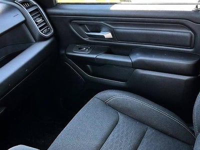 2025 RAM 1500 Tradesman 4x4 Crew Cab 5'7" Box