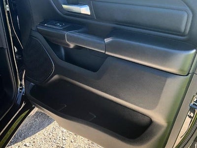 2025 RAM 1500 Tradesman 4x4 Crew Cab 5'7" Box